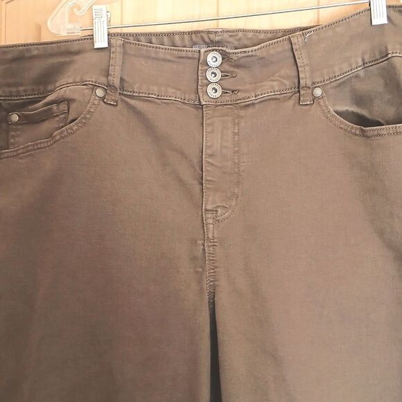 Torrid Super Soft Jeggings Five Pocket Olive Green - Picture 3 of 10